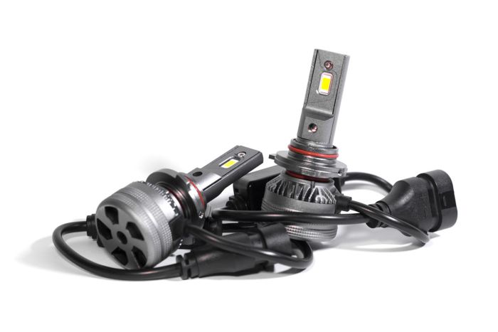 Комплект светодиодных ламп TBS Design T8 PRO HB3 12-24V 110W P20d 11000lm 6000K
