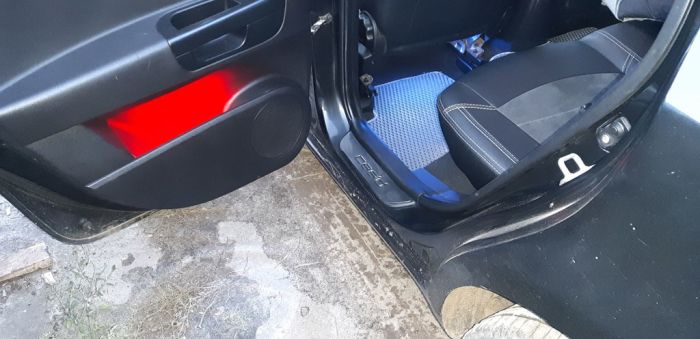 Накладки на пороги OmsaLine (4 шт., нержавейка) для Kia Ceed 2007-2012 гг