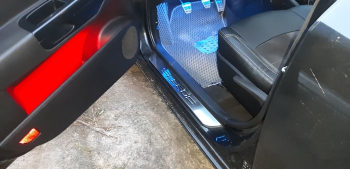 Накладки на пороги OmsaLine (4 шт., нержавейка) для Kia Ceed 2007-2012 гг