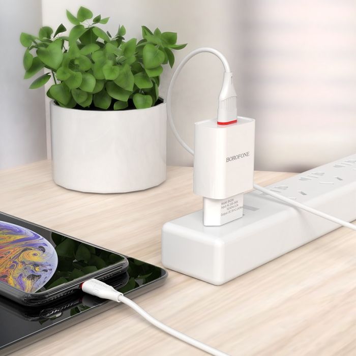 Мережевий зарядний пристрій з кабелем BOROFONE BA20A Sharp single port charger set(Lightning) 10.5W White (6931474700728)