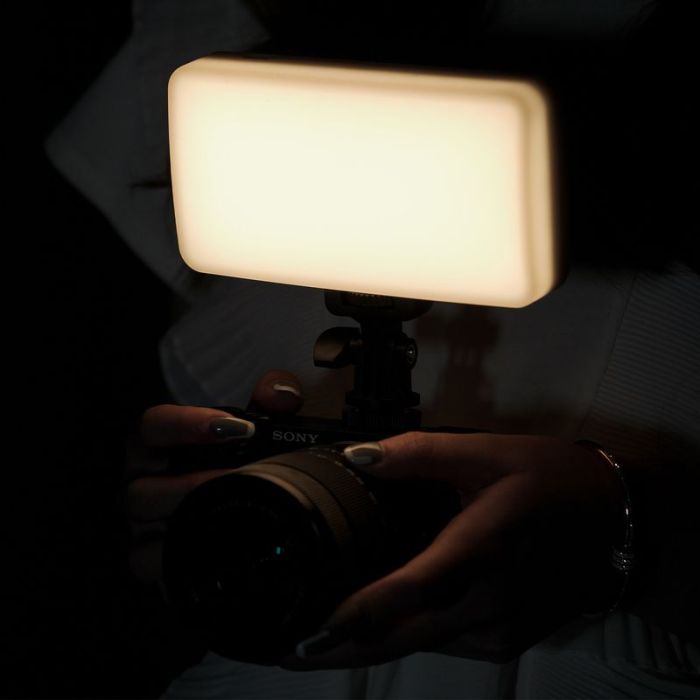 Відеосвітло Ulanzi VL200 Bi-color Led Light 8W Black (2481 VL200) (2481)