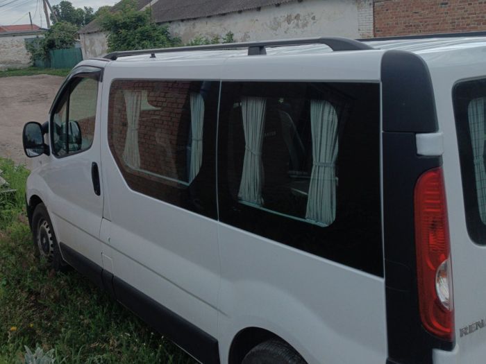 Черные рейлинги Короткая база, Пластиковые ножки для Nissan Primastar 2002-2014 гг