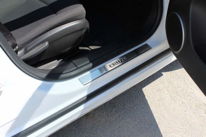 Накладки на пороги (4 шт, OmsaLine) для Chevrolet Cruze 2009-2015 гг