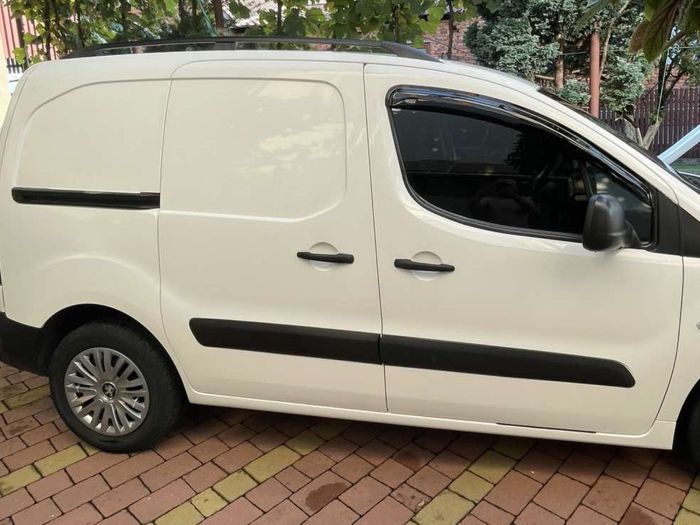 Черные рейлинги Пластиковые ножки для Peugeot Partner Tepee 2008-2018 гг