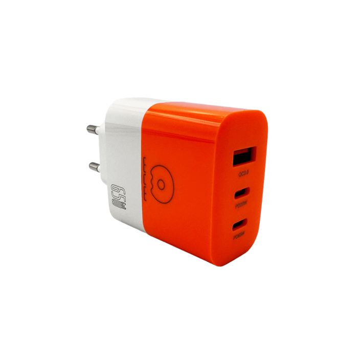 Мережевий зарядний пристрій WUW-C215 65W Charger 2 USB C + USB A white black (C215)