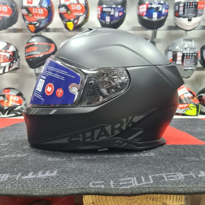 Мотошолом SHARK SKWAL i3 Blank SP Matt Black XXL