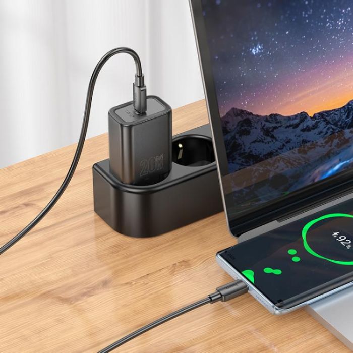 Мережевий зарядний пристрій HOCO N60 Gentle single port PD20W charger (EU) Black (6942007644174)