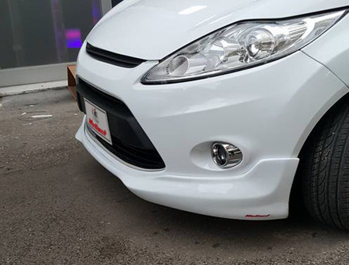 Накладка на передний бампер 2008-2013 (под покраску) для Ford Fiesta