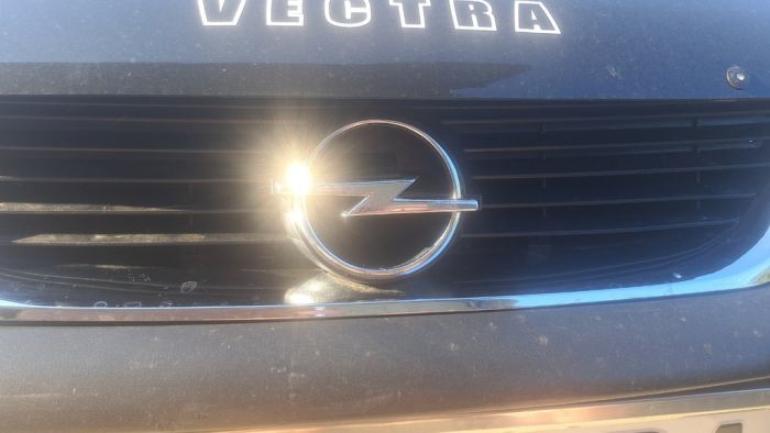 Эмблема в решетку B-Качество (Диаметр 95мм) для Opel Vectra B 1995-2002 гг