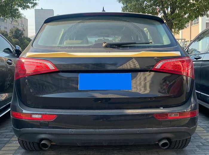 Cпойлер под стекло задней двери Audi Q5 8R (08-16 г.в.)