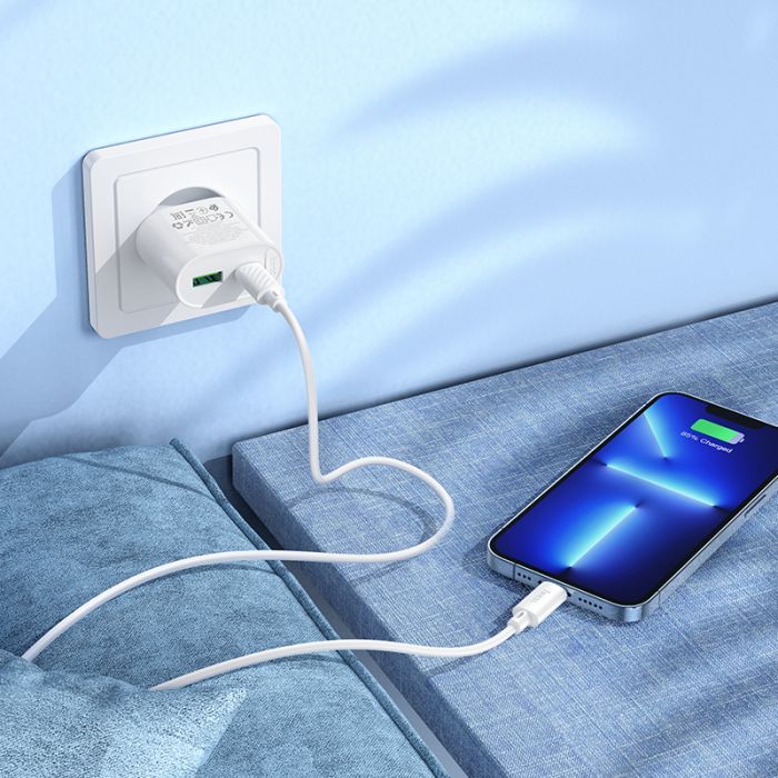 Мережевий зарядний пристрій HOCO C109A(PD20W+QC3.0) Fighter PD20W+QC3.0 charger set(C to iP) White (6942007656726)