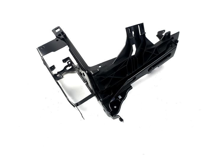 Кузовные детали кронштейн LH фары на BMW 5 Series F10/F11 2010-2017 года