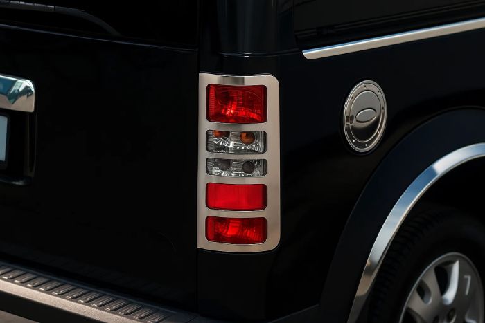 Хромированные накладки на задние фонари (2 шт., нержавейка) OmsaLine - Итальянская Нержавейка для Ford Connect 2006-2009 гг