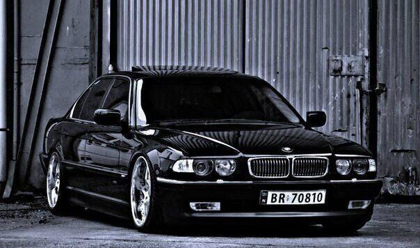 Решетка радиатора BMW E38 хром