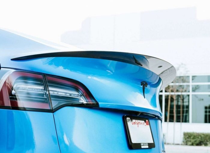Спойлер багажника Tesla Model Y стиль S черный глянцевый (2020-...)