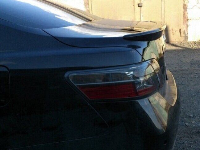 Спойлер крышки багажника Toyota Camry 40 (ABS-пластик)