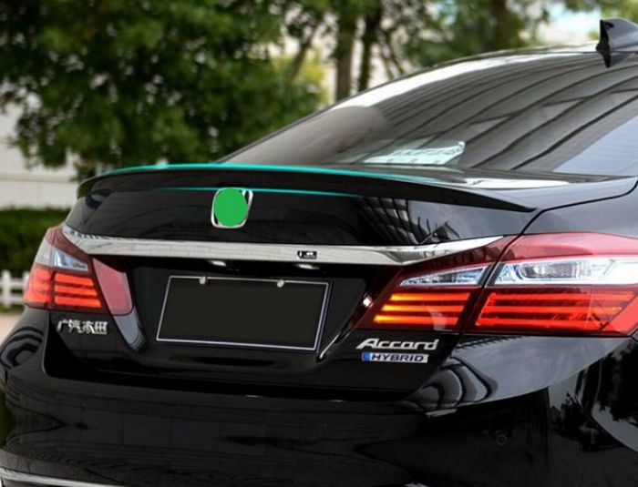 Спойлер на Honda Accord 9 черный глянцевый (ABS-пластик)