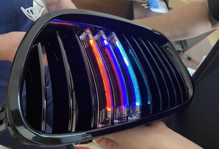 Решетка радиатора, ноздри для BMW F10 с Led подсветкой