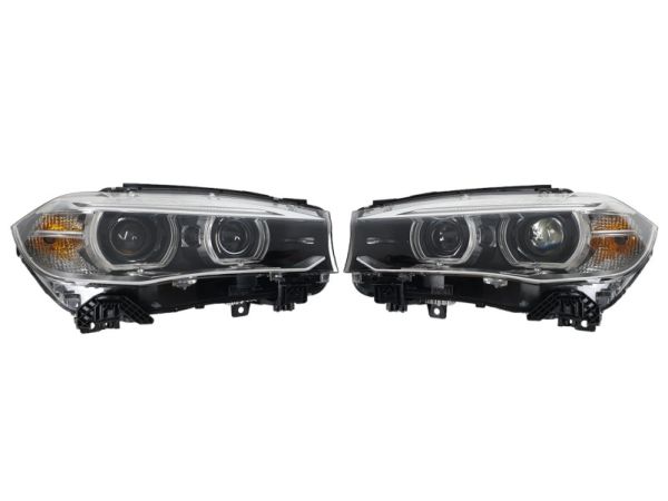 Передние фары (Bi-Xenon No Adaptive) комплектные на BMW X5 F15 2013-2018 года.