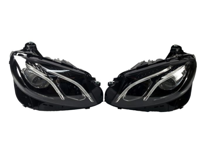 Передние фары (Led) без блоков на Mercedes-Benz E-Class W213 2016-2020 года