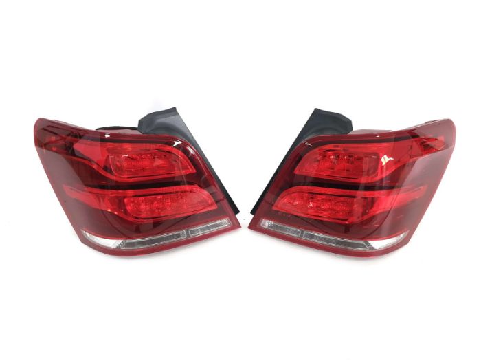 Задние фонари Стопы на Mercedes-Benz GLK-Class X204 2012-2015 года