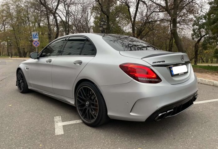 Спойлер Черный глянец (стиль C63 S) на Mercedes-Benz C-Class W205 2014-2018 года.