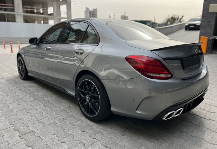 Спойлер Черный глянец на Mercedes-Benz C-Class W205 2014-2018 года