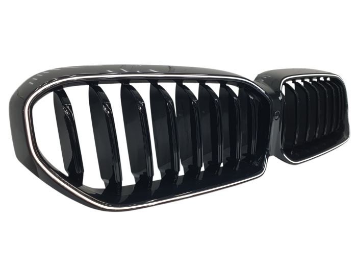 Ноздри Черный глянец ( 1 bar ) Iconic glow на BMW 5 Series G30 / G31 2020-2023 года