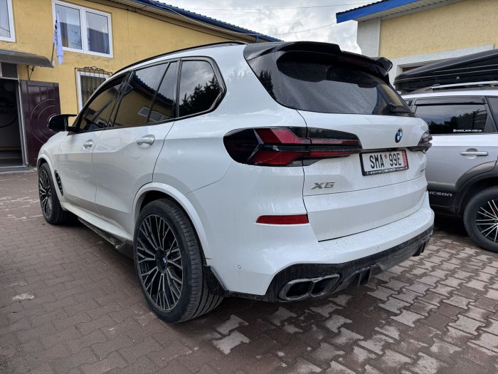Комплект рестайлинга (стиль M-Paket LCI) на BMW X5 G05 2018-2022 года