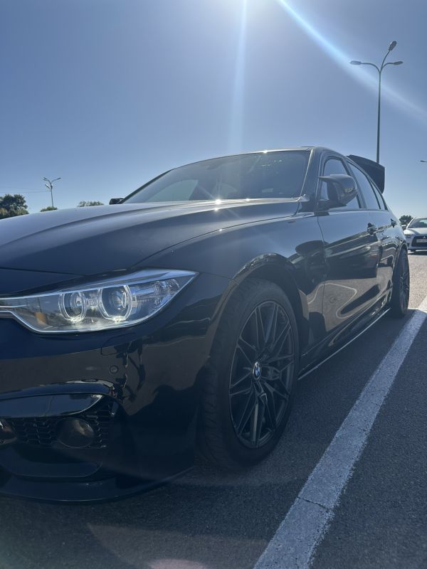 Лезвие на пороги Черный глянец на BMW M3 F80 2014-2020 года