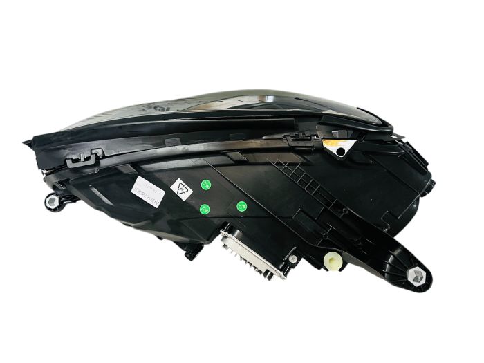 Передние фары Multibeam LCI (замена дорестайлинг) на Mercedes-Benz GLE-Class W167 2018-2023 года