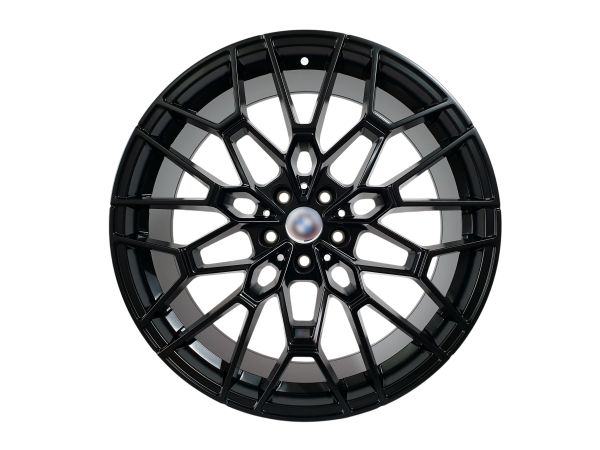 R20 Satin Black (разноширокие) на BMW 1 Series F40 / F41 2019-2023 года