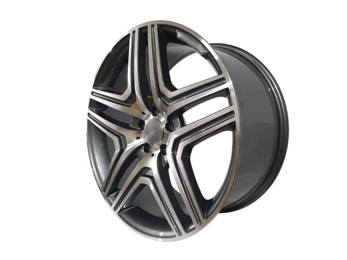 R20 GMF (одноширокие 9.5J ET45) на Mercedes-Benz A-Class W176 2012-2015 года