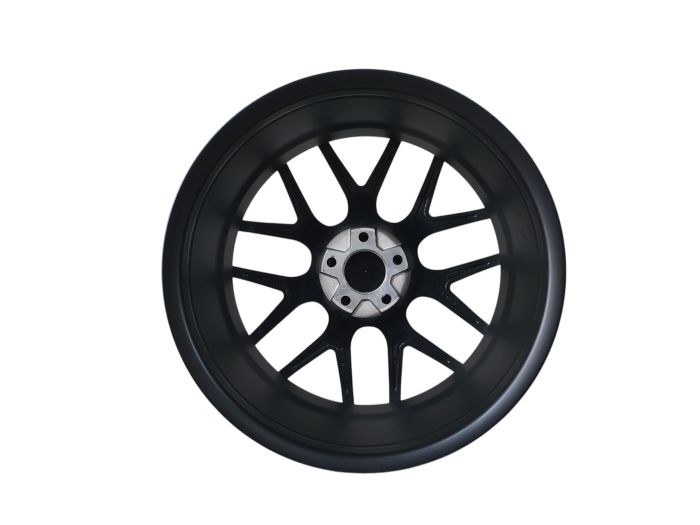 R21 MBML ( одноширокие 10.0J ET42 ) на Mercedes-Benz GLA-Class H247 2020-2023 года