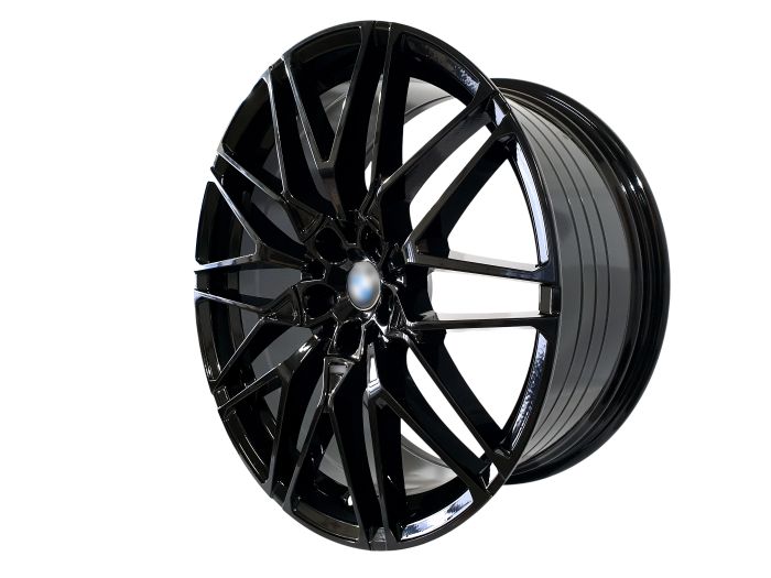 R20 Gloss Black (разноширокие) на BMW X5 E53 1999-2006 года