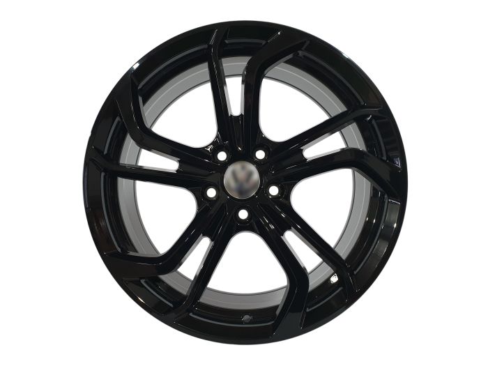 R18 Black (одноширокие 8.0J ET45) на Volkswagen Arteon 2017-2020 года