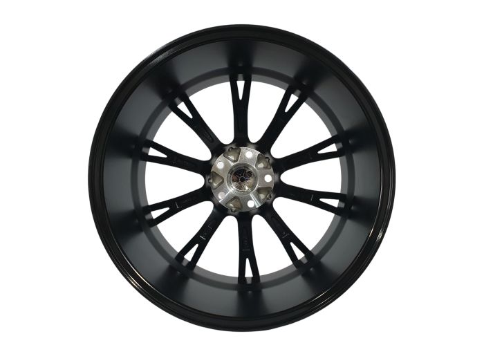 R18 BML (одноширокие 8.0J ET42) Диски на Audi A4 B8 2007-2011 года