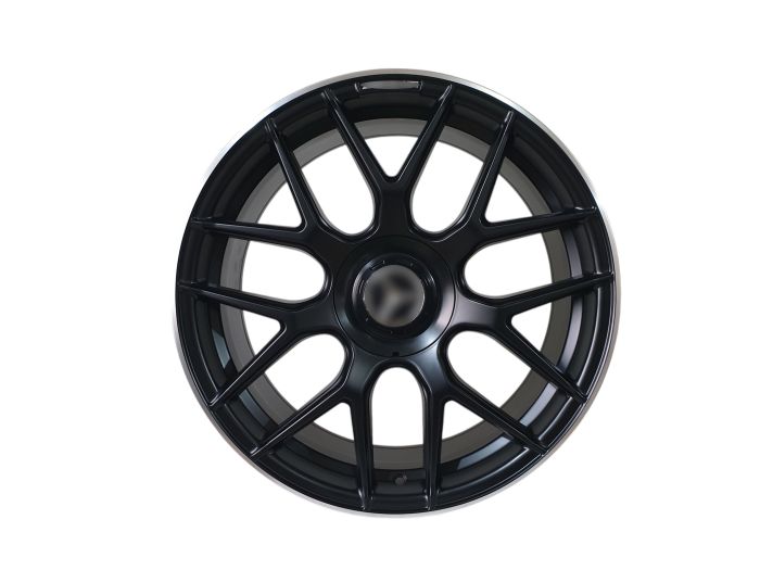 R19 MBML ( разноширокие ) на Mercedes-Benz A-Class W176 2012-2015 года