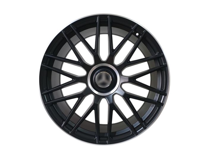 R20 MBML (разноширокие) на Mercedes-Benz A-Class W176 2012-2015 года