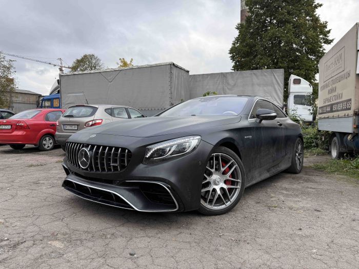 Передний бампер (стиль S63 AMG) на Mercedes-Benz S-Class Coupe C217 2015-2017 года
