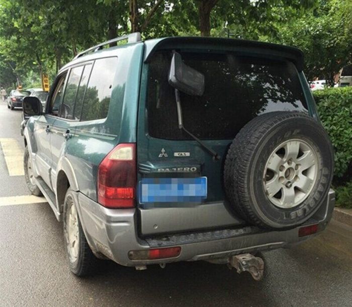 Спойлер на Mitsubishi Pajero (06-15 г.в.)