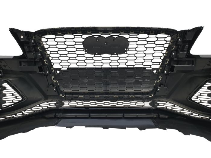 Передний бампер ( RS Style ) на Audi Q5 8R 2008-2012 года