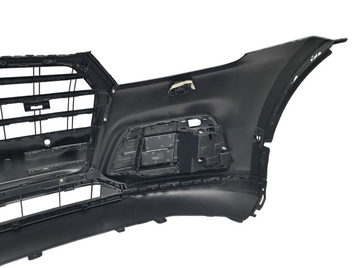 Передний бампер ( S-Line ) V1 на Audi Q5 80A 2016-2020 года