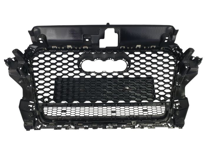 Решетка радиатора Full Black/Silver (в стиле RS3) на Audi A3 8V 2012-2016 года