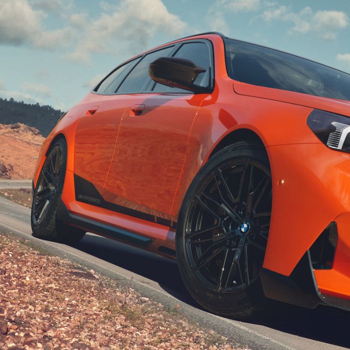 Лезвия на пороги ( Карбон ) V1 на BMW M5 G90 / G99 2024-2026 года