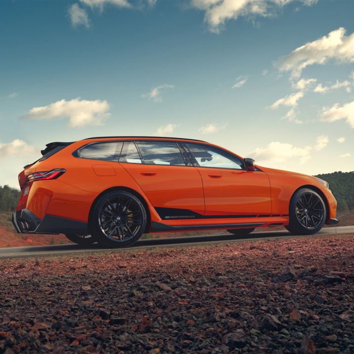 Лезвия на пороги ( Карбон ) V1 на BMW M5 G90 / G99 2024-2026 года