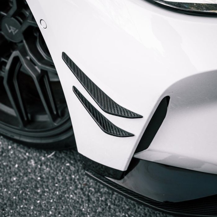 Губа ( Карбон ) ( канарды ) V1 на BMW M3 G80 / G81 2021-2026 года