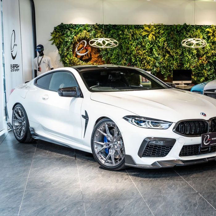 Лезвия на пороги ( Карбон ) на BMW 8 Series G14 / G15 / G16 2018-2023 года