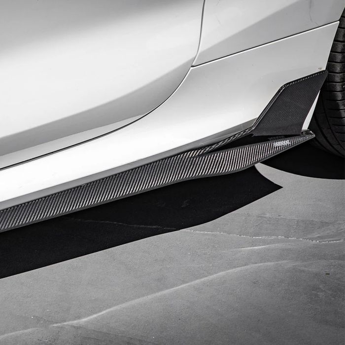 Лезвия на пороги ( Карбон ) на BMW 8 Series G14 / G15 / G16 2018-2023 года