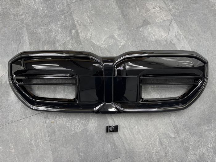 Ноздри Черный глянец ( M-Look ) Iconic glow на BMW 5 Series G60 / G61 2023-2025 года